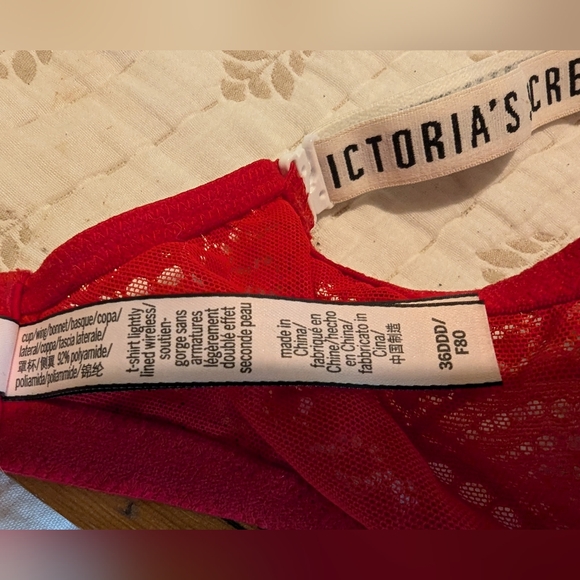 Red lace Victoria's secret bra with logo straps 36DDD - Picture 4 of 7